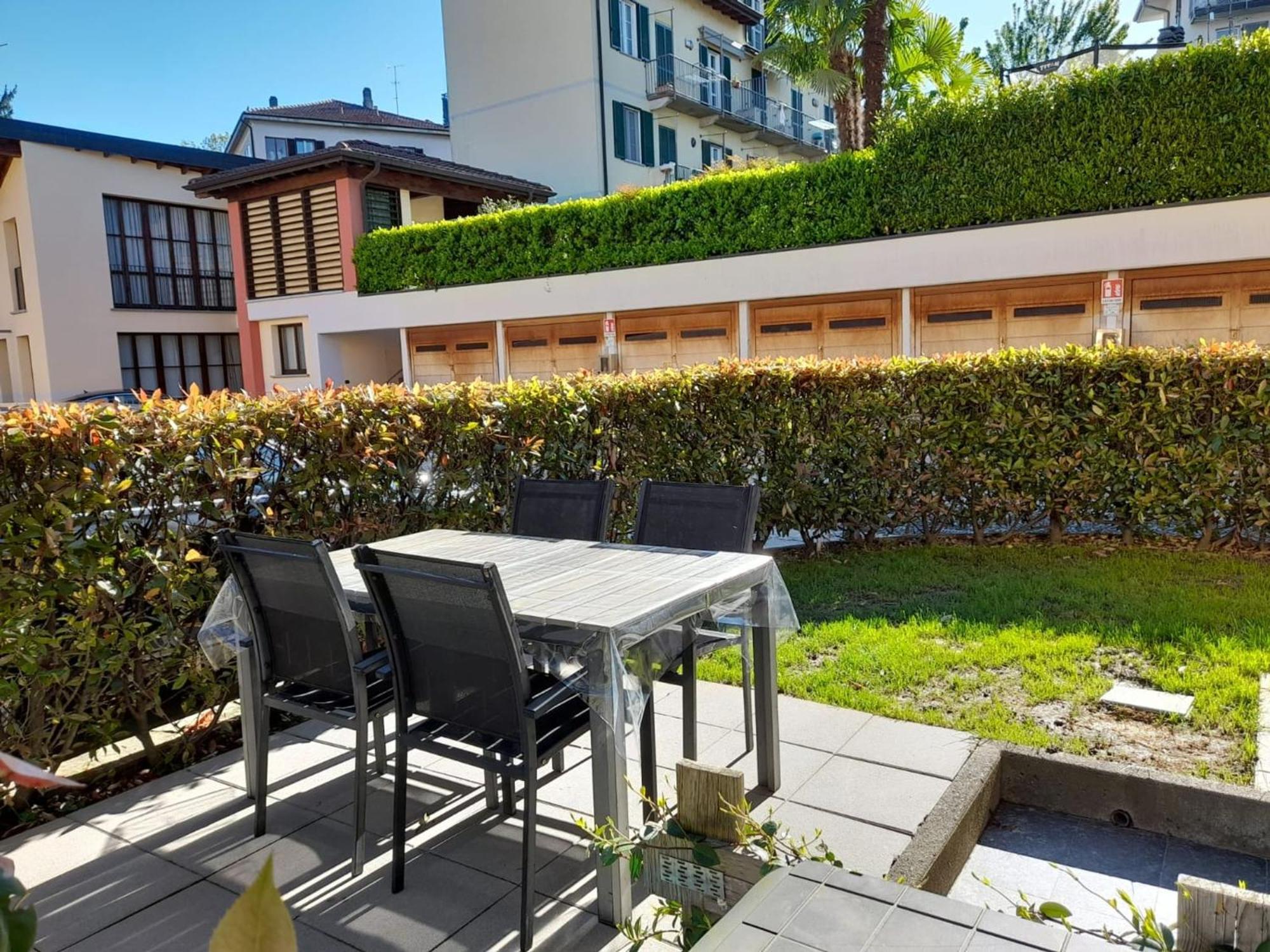 Marco Apartment - Holiday Apartment Luino Exterior photo